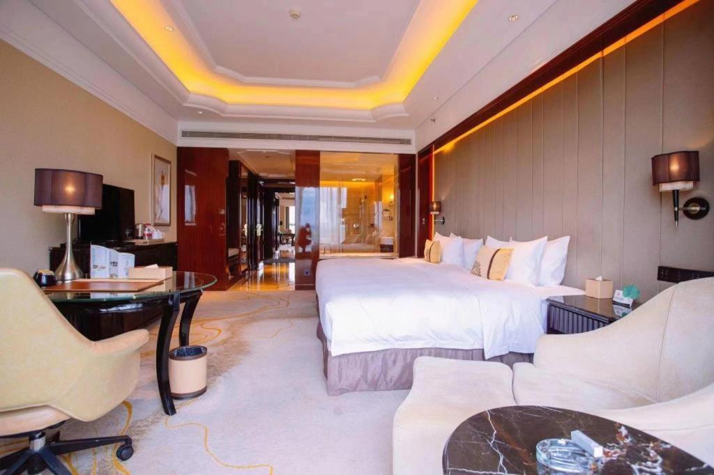 Wyndham Grand Plaza Royale Xianglin Shaoyang Hotel Exterior foto