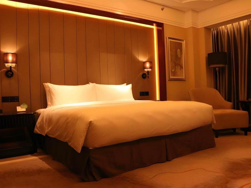 Wyndham Grand Plaza Royale Xianglin Shaoyang Hotel Exterior foto