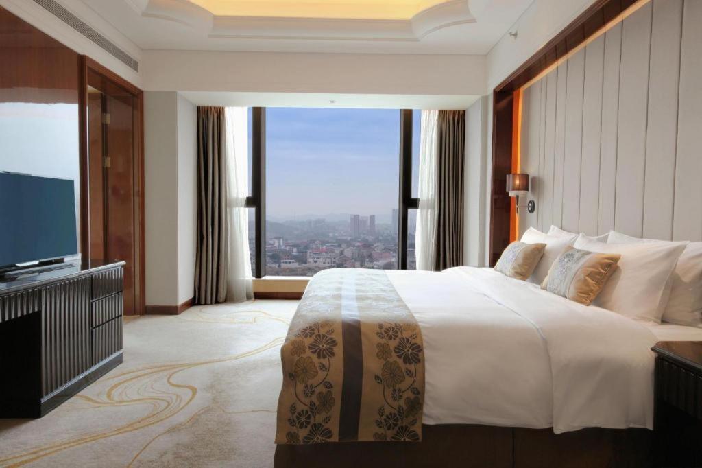 Wyndham Grand Plaza Royale Xianglin Shaoyang Hotel Exterior foto
