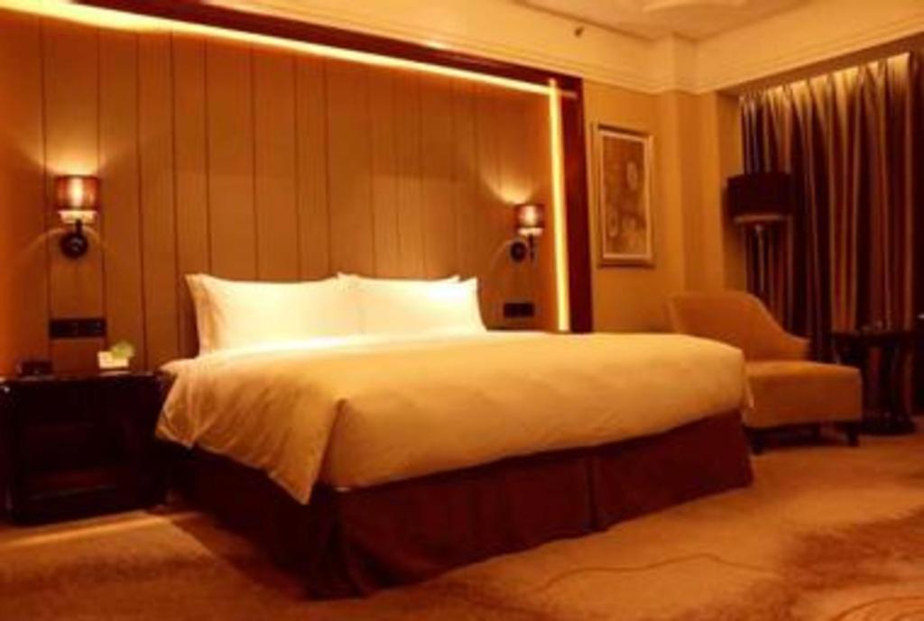 Wyndham Grand Plaza Royale Xianglin Shaoyang Hotel Exterior foto