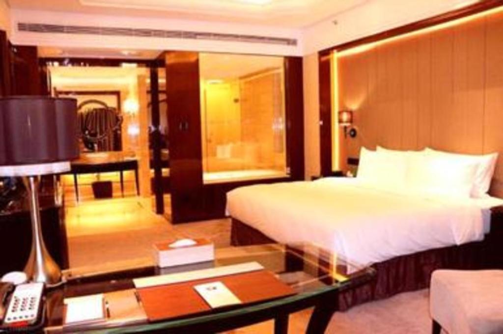 Wyndham Grand Plaza Royale Xianglin Shaoyang Hotel Exterior foto