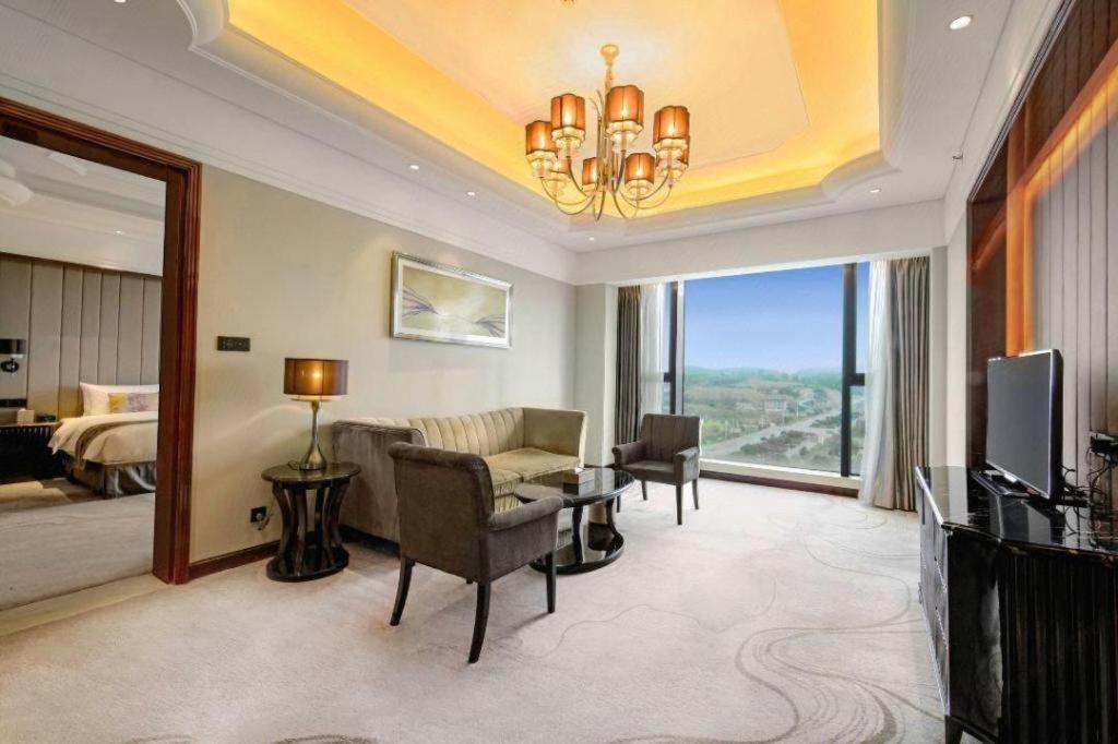 Wyndham Grand Plaza Royale Xianglin Shaoyang Hotel Exterior foto